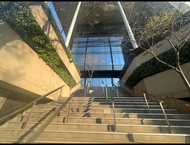796M² OFFICE TO LET IN ROSEBANK